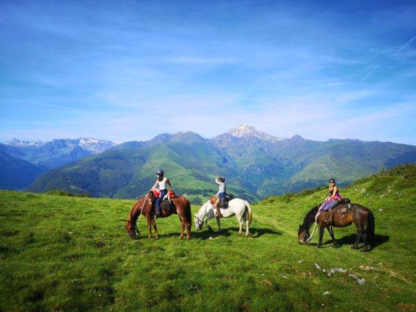 randonnée à cheval 3 jours dans les Hautes Pyrénées - gandalha voyage