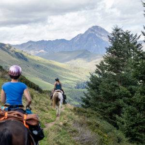 randonnée à cheval dans les Pyrénées- gandalha